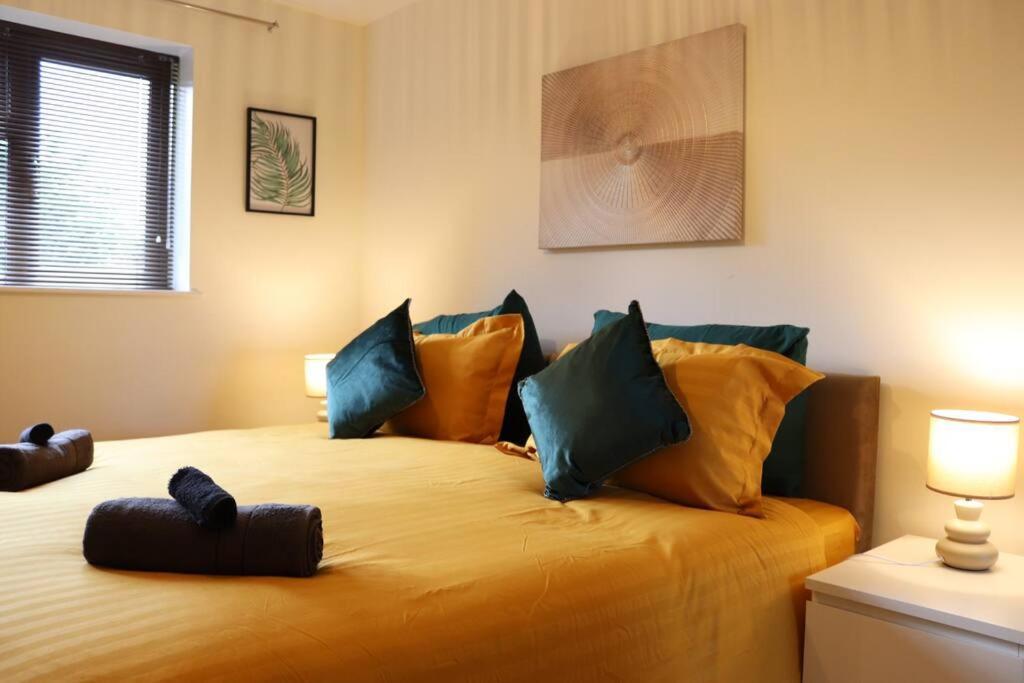Cosy 3 Bedroom 2 Bathroom House With Parking Sheldon  Esterno foto